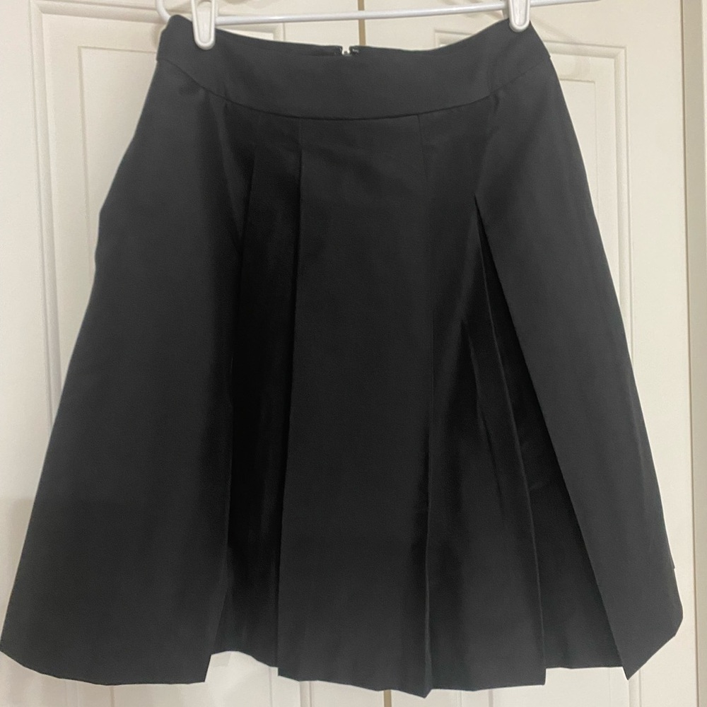 A-line black skirt w/pockets